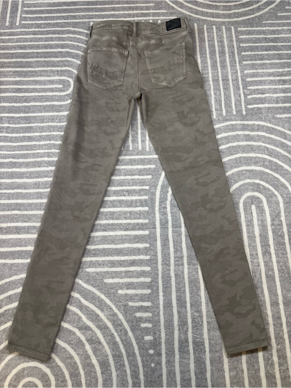 American Eagle Outfitters Jeans, Hi-Rise Jegging, 8L, X-Long, Light Camo - Picture 3 of 11